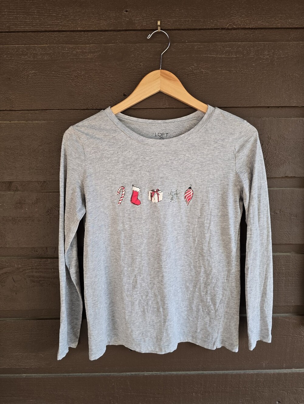 LOFT Outlet Gray Embroidered Christmas Icon Long Sleeve Tee - Medium